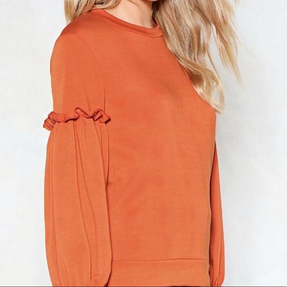 ✂️ Rust Crew Neck with Ruffle Detail Top - Picture 2 of 3